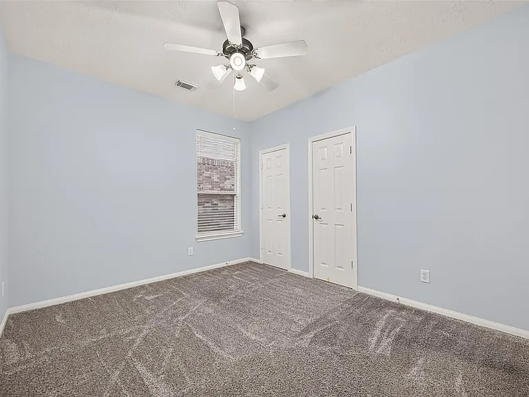 21610 Avalon Queen Dr — Photo 23