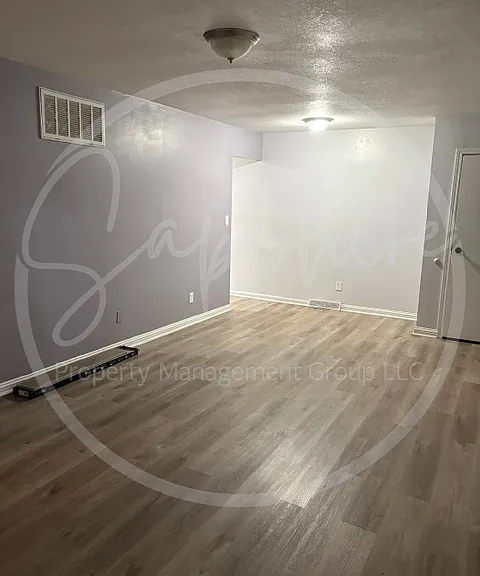 8613 E 114th St — Photo 3