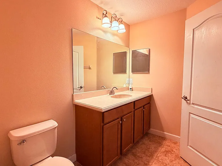 2832 Adelaide Ct — Photo 30