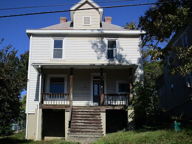 1st image of 1142 Stewart Ave SE