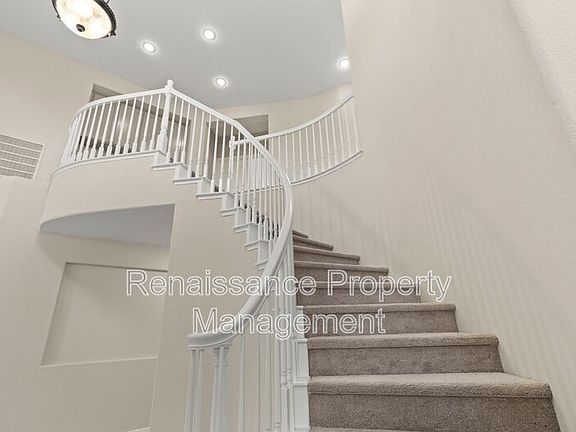 3rd image of 1618 Matterhorn St