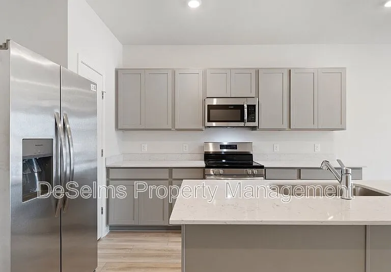 431 Alcott Way — Photo 9