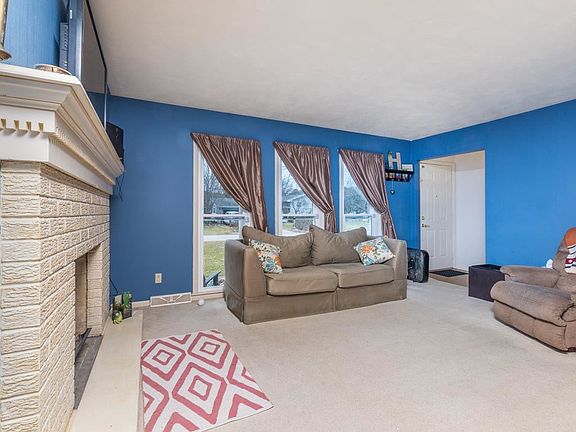2nd image of 53581 Woodard Ct