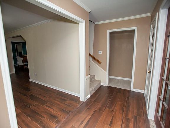 5th image of 8632 Twelve Oaks Dr