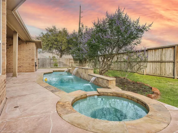 6411 S Saddle Creek Ln, Fulshear, TX 77441