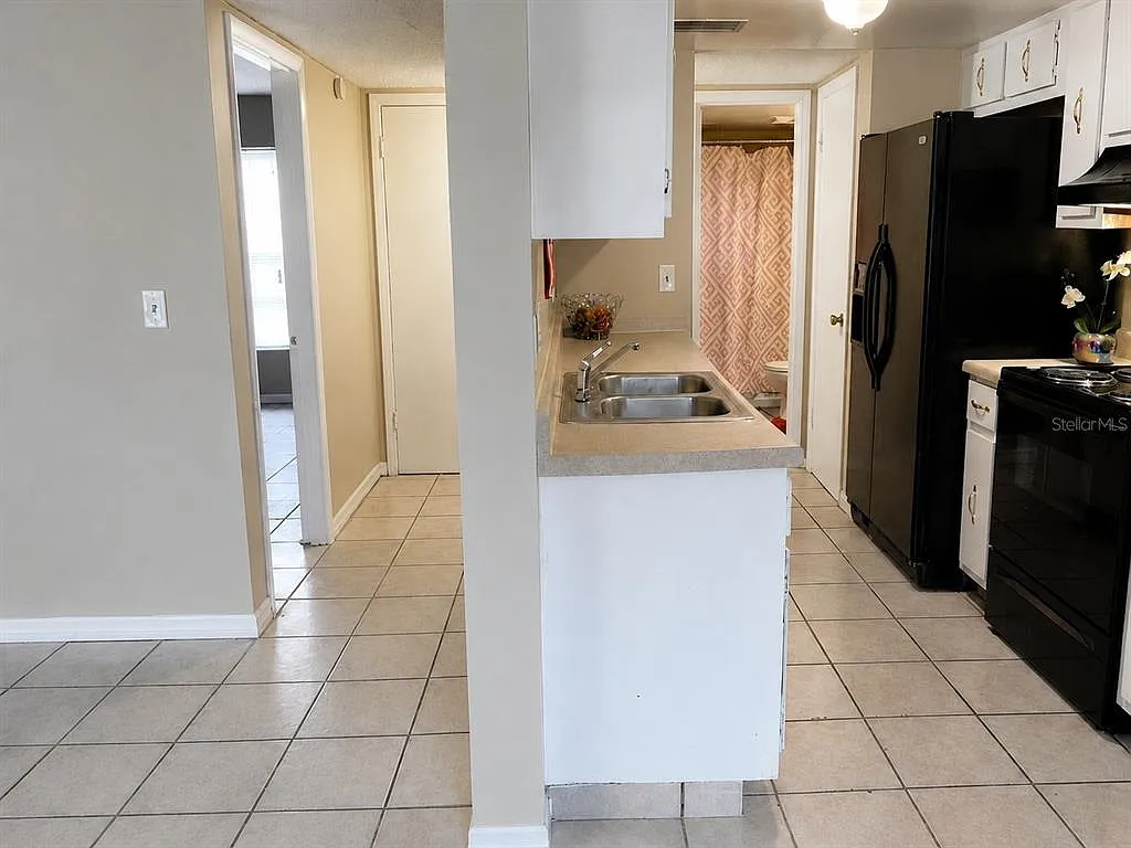 1 bed, 1.0 bath, 835 sqft, $1,100 — Photo 3