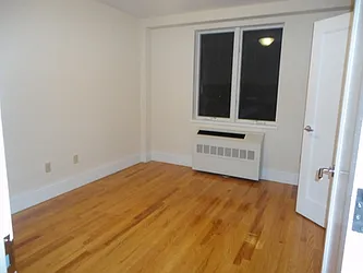 Rented by Urban Realty NYC