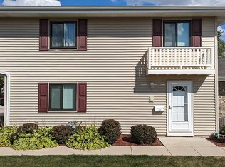 1307 Yarmouth Ct, Schaumburg, IL 60193