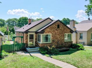 5529 W Brooklyn Pl, Milwaukee, WI 53216