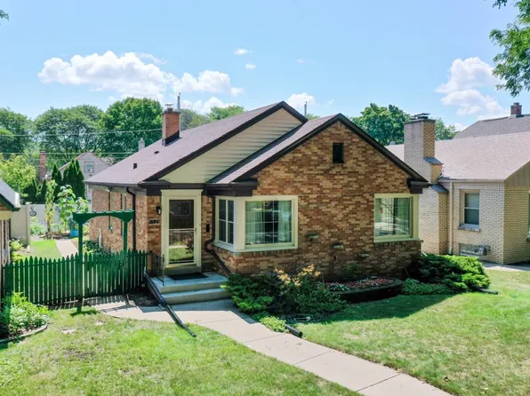 5529 West Brooklyn PLACE, Milwaukee, WI 53216