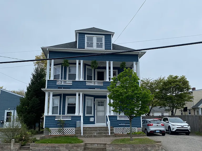 580 Admiral St — Photo 1