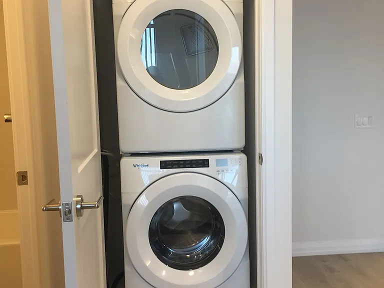 7895 Jane St #2418 — Photo 5