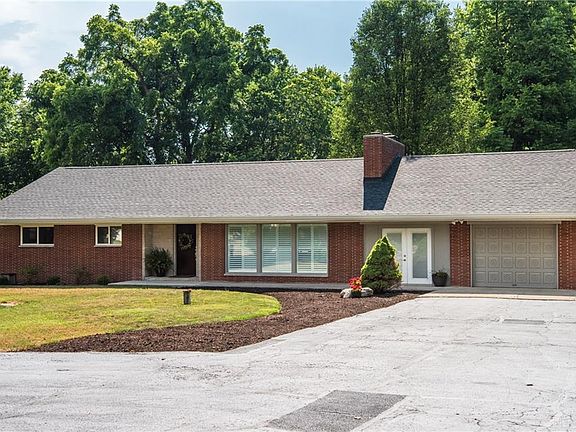 4th image of 3943 Old Troy Pike