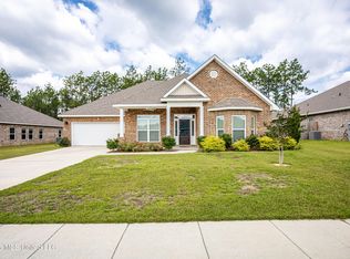 15381 Dandelion Dr, Diberville, MS 39540