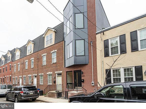 2nd image of 2623 Catharine St