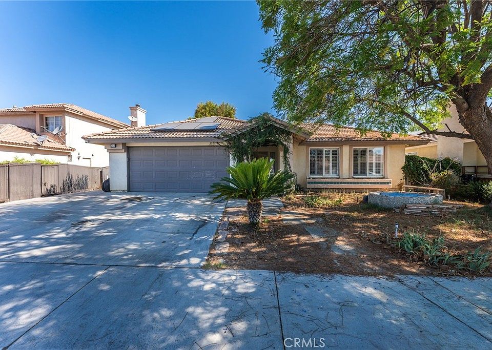 1st image of 955 Peacock Dr