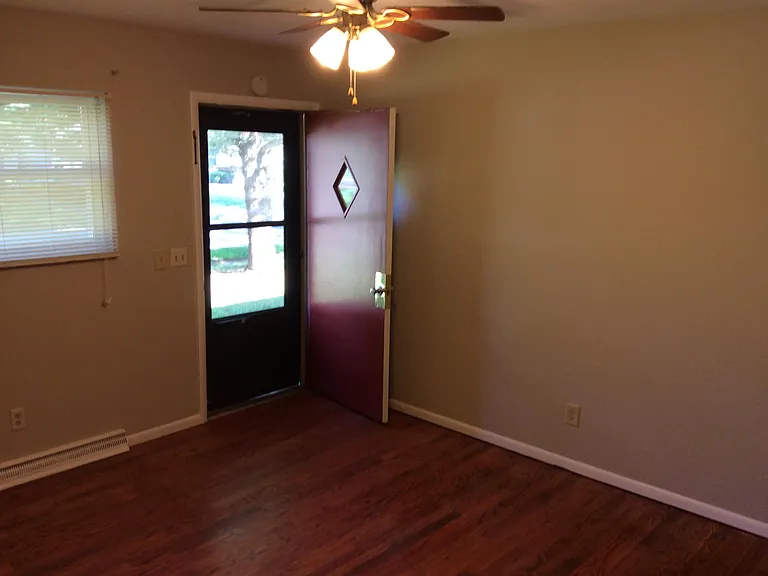 822 Harding St — Photo 6