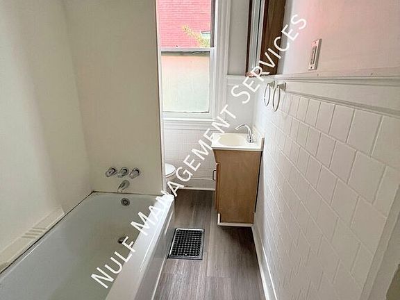 2nd image of 518 Middle Ave