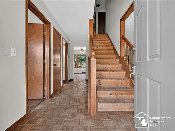 3rd image of 1257 Rutledge Dr