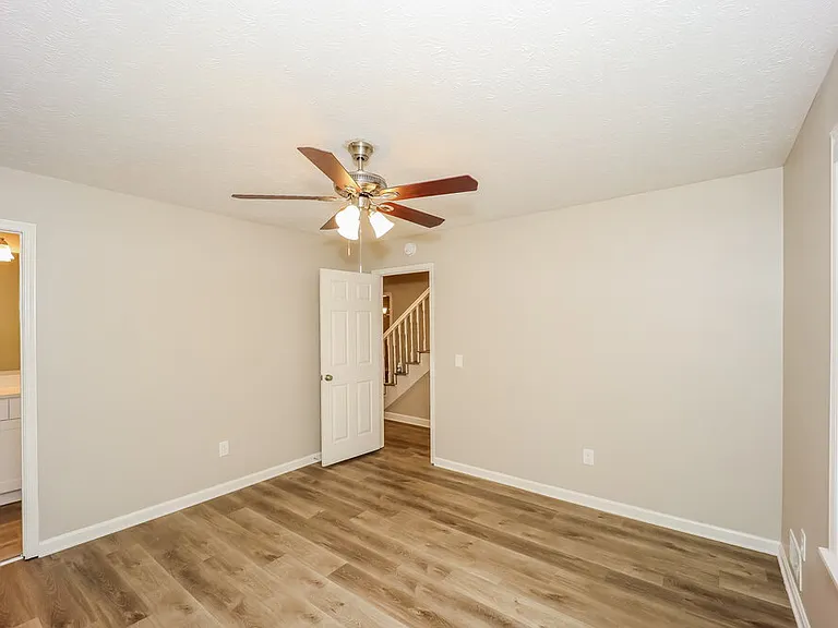 15 Valley Brook Dr — Photo 11