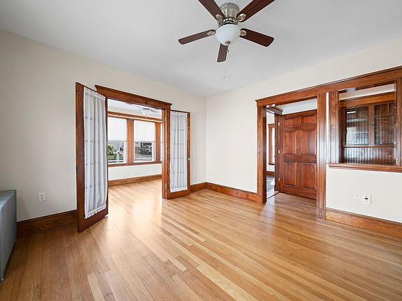 5th image of 35 Manomet Rd