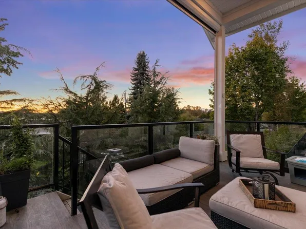 4217 Old Clayburn Rd #17, Abbotsford, BC V3G 0H7