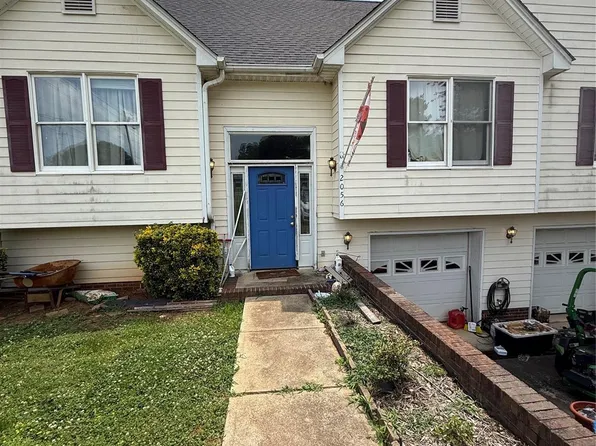 2056 Evergreen Dr, Newton, NC 28658