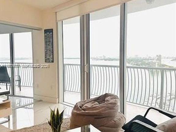 4th image of 1750 N Bayshore Dr APT 2302