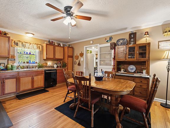 4th image of 319 Hogan Rd