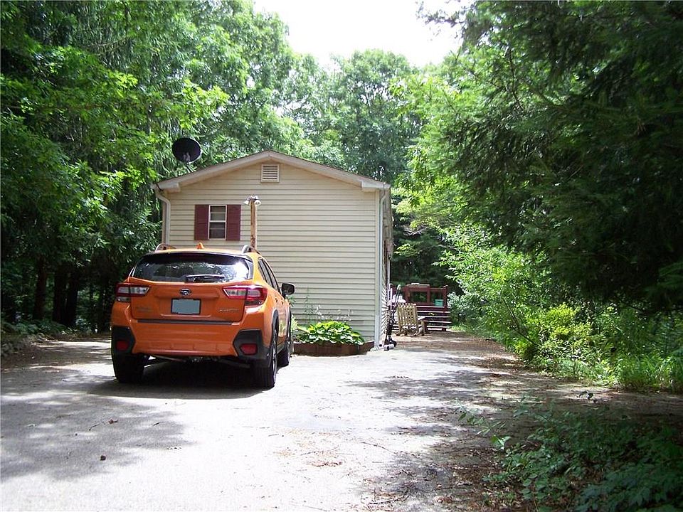 2nd image of 38 Jacob Perry Dr