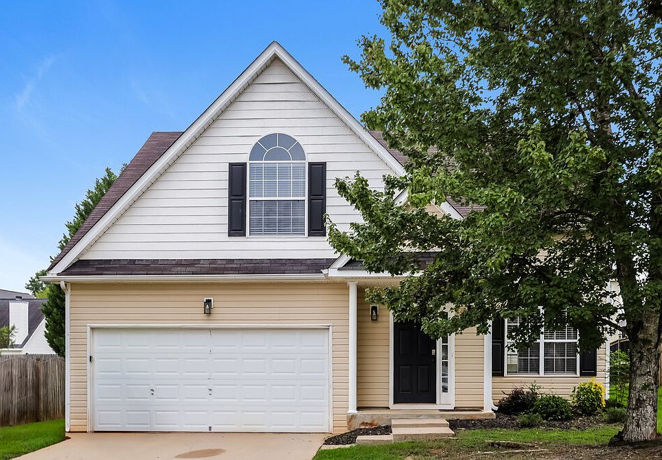 1st image of 20 Grayson Ln