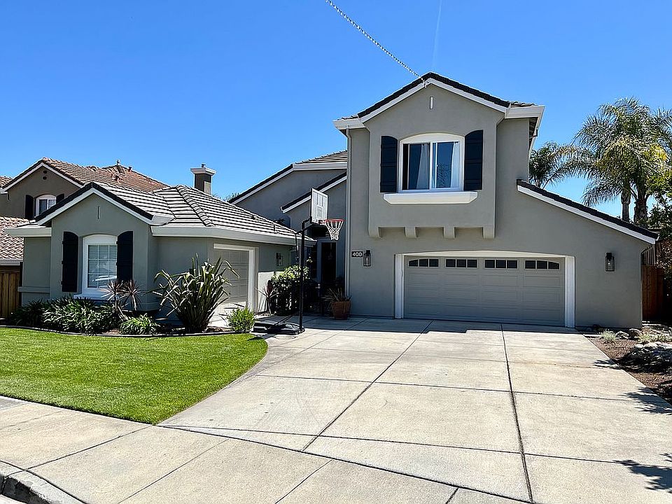 1st image of 400 Scotts Bluff Pl