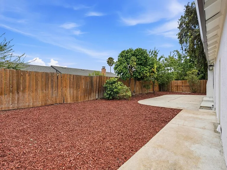 1857 Macduee Way — Photo 36