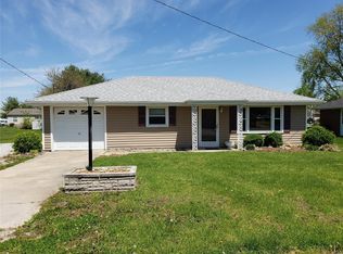421 E North St, Alhambra, IL 62001