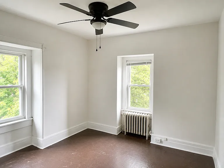 40 N Chestnut St #33 — Photo 4