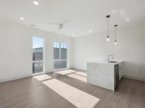 1225 E Fletcher St, Philadelphia, PA