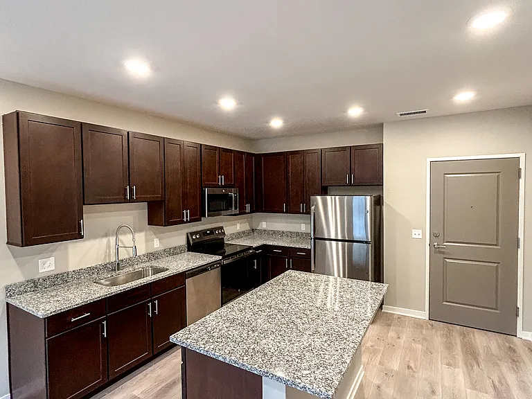 Horizon Apartments & Villas — Photo 40