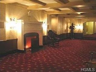 1st image of 300 Main St APT 4H