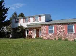 111 School Ln, Downingtown, PA 19335