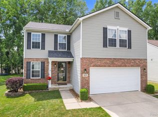 1029 Primrose Ln, Milan, MI 48160