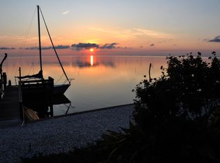 227 Colony Point Rd S, Saint Petersburg, FL 33705