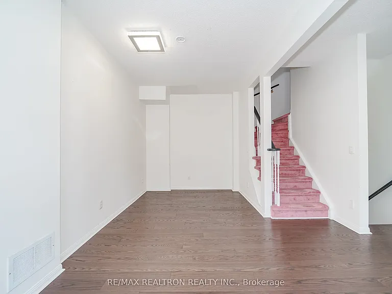 5 Saint Moritz Way #1 — Photo 7