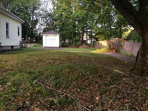 2nd image of 36 Alice Ave