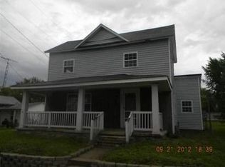 644 N West St, Winchester, IN 47394