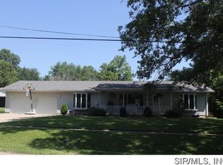 801 Vine St, Greenville, IL