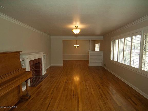3rd image of 2828 Bowie St