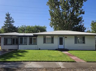 161 SW 9th St, Ontario, OR 97914