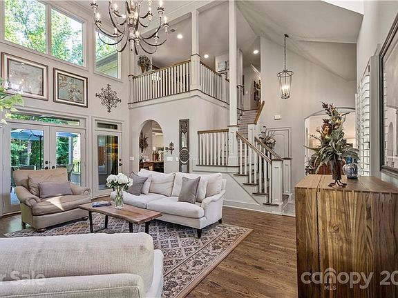 2nd image of 2327 Rock Creek Dr