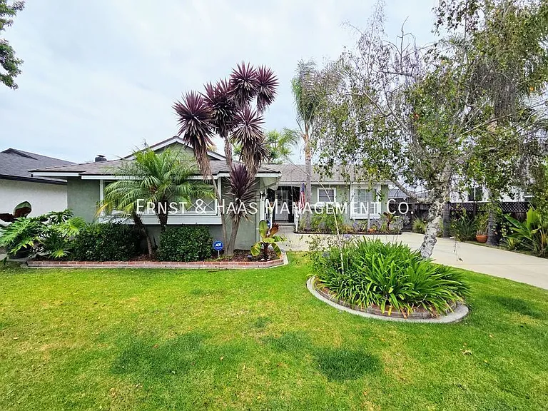 3111 Petaluma Ave — Photo 1