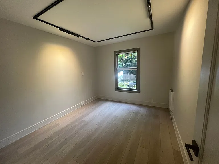 535 20th Ave E #203 — Photo 9